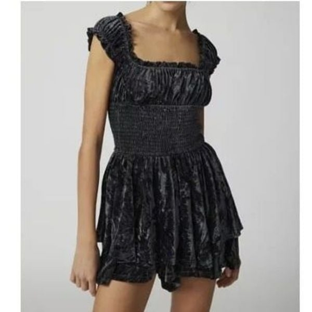 Urban Outfitters Rosie Black Velvet Off Shoulder Tiered Mini Dress Romper M